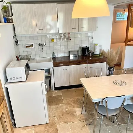 La De La Maison Jaune * Montpellier